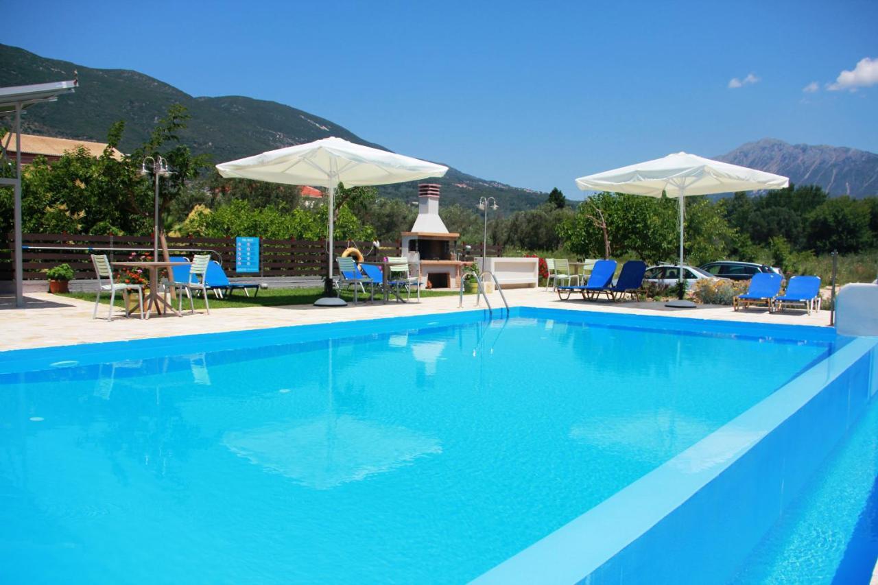 George Studios Vasiliki Exterior photo