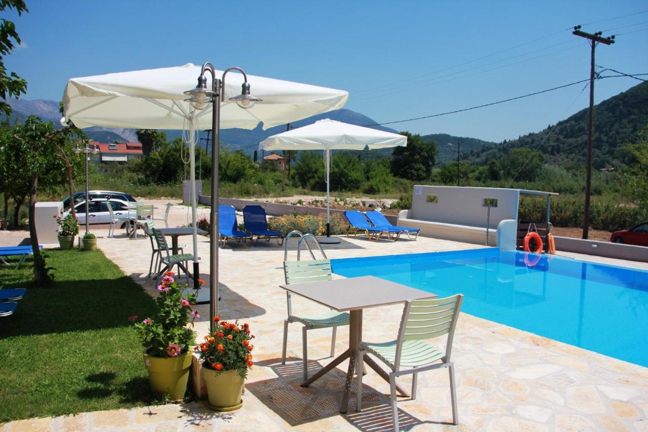 George Studios Vasiliki Exterior photo