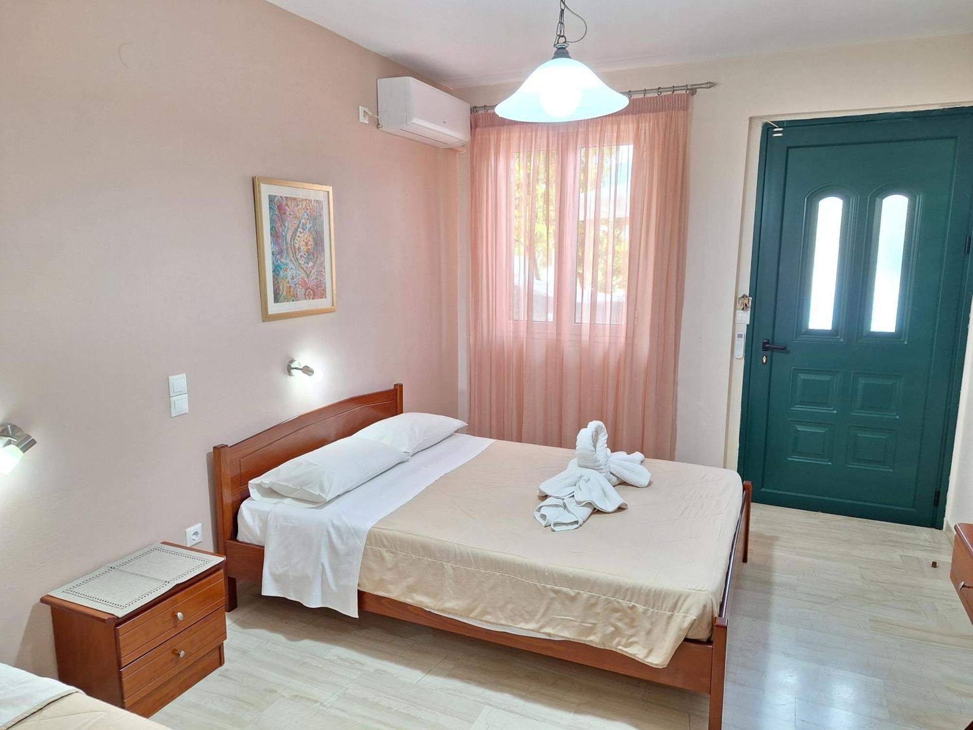 George Studios Vasiliki Room photo