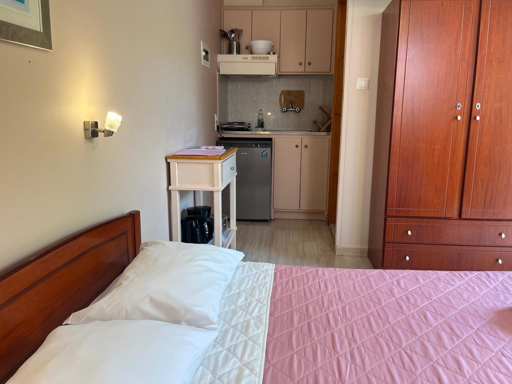 George Studios Vasiliki Room photo