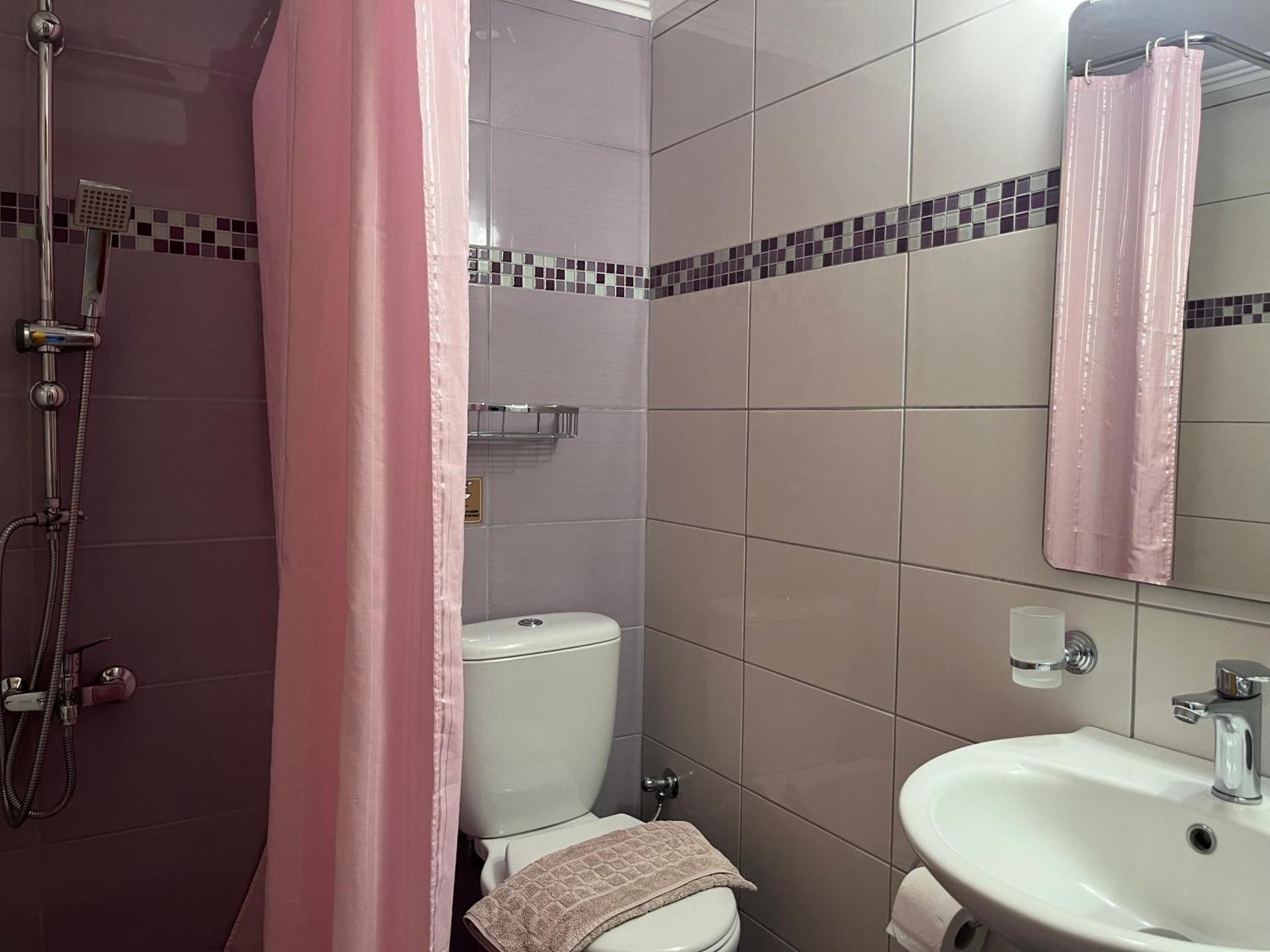 George Studios Vasiliki Room photo
